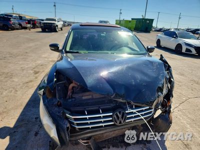 Piąte zdjęcie samochodu w środku: 2014 VOLKSWAGEN PASSAT SEL VIN:1VWCN7A34EC098131 - miniatura