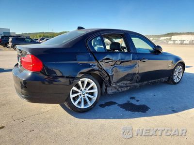 Trzecie zdjęcie samochodu z tyłu: 2011 BMW 328 XI VIN:WBAPK7C51BA819540 - miniatura