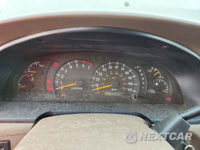 Zdjęcie 9 z 12 samochodu: 2003 TOYOTA TUNDRA LIMITED VIN:5TBBT48183S425903 - miniatura