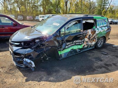 2022 TOYOTA SIENNA XLE 5TDYSKFC0NS054445 - główne zdjęcie licytacji z USA - miniatura