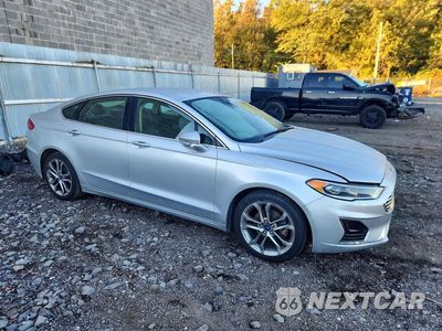 Czwarte zdjęcie samochodu z boku: 2019 FORD FUSION SEL VIN:3FA6P0CD6KR236715 - miniatura