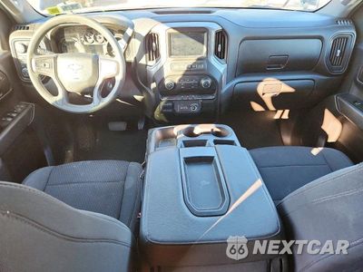 Zdjęcie 8 z 12 samochodu: 2021 CHEVROLET SILVERADO K1500 CUSTOM VIN:1GCRYBEH2MZ121172 - miniatura