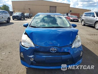 Piąte zdjęcie samochodu w środku: 2013 TOYOTA PRIUS C ONE VIN:JTDKDTB36D1049175 - miniatura