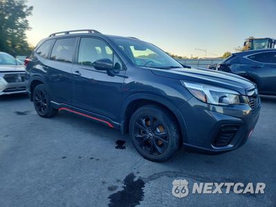 Czwarte zdjęcie samochodu z boku: 2021 SUBARU FORESTER SPORT VIN:JF2SKARC9MH403571 - miniatura