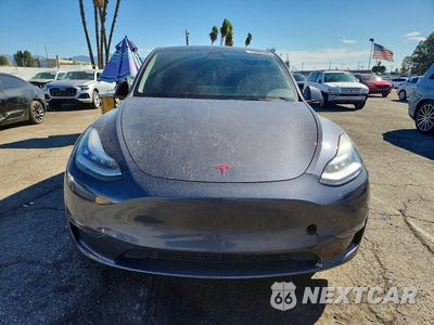 Piąte zdjęcie samochodu w środku: 2023 TESLA MODEL Y VIN:7SAYGDEE4PA025439 - miniatura