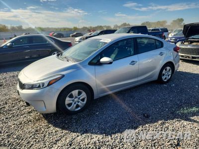 2017 KIA FORTE LX 3KPFK4A77HE027061 - główne zdjęcie licytacji z USA - miniatura