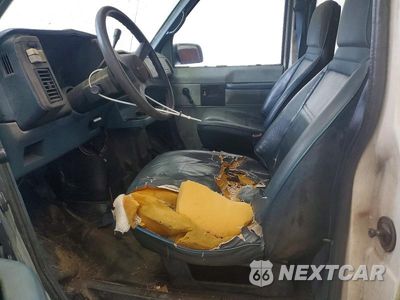 Zdjęcie 7 z 13 samochodu: 1992 CHEVROLET ASTRO VIN:1GCDM15Z2NB192603 - miniatura