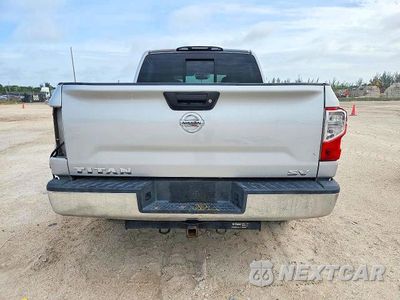 Zdjęcie 6 z 13 samochodu: 2017 NISSAN TITAN SV VIN:1N6AA1EK2HN518012 - miniatura