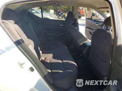 Zdjęcie 10 z 12 samochodu: 2019 NISSAN ALTIMA S VIN:1N4BL4BV4KC248498 - miniatura