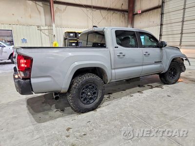 Trzecie zdjęcie samochodu z tyłu: 2021 TOYOTA TACOMA SR5 V6 VIN:5TFAZ5CN8MX116641 - miniatura