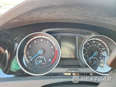 Zdjęcie 9 z 13 samochodu: 2016 VOLKSWAGEN GOLF R VIN:WVWLF7AUXGW191343 - miniatura