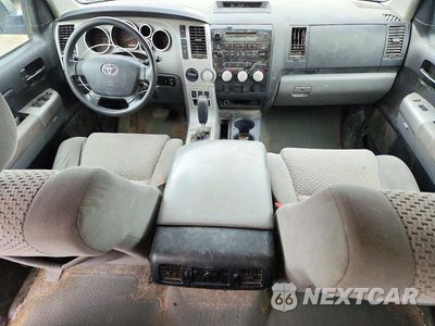 Zdjęcie 8 z 12 samochodu: 2008 TOYOTA TUNDRA SR5 VIN:5TBDV541X8S523403 - miniatura