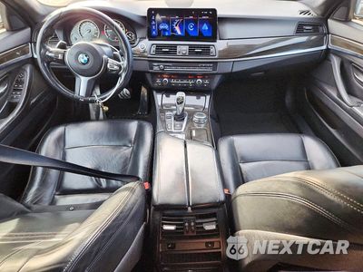 Zdjęcie 8 z 12 samochodu: 2016 BMW 528 XI VIN:WBA5A7C5XGG145161 - miniatura