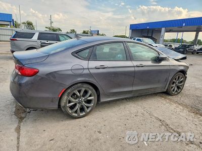 Trzecie zdjęcie samochodu z tyłu: 2015 CHRYSLER 200 S VIN:1C3CCCBG4FN526227 - miniatura