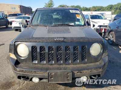 Piąte zdjęcie samochodu w środku: 2017 JEEP PATRIOT SPORT VIN:1C4NJRBB5HD159610 - miniatura