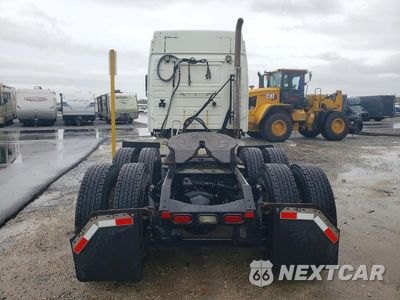 Zdjęcie 6 z 12 samochodu: 2018 VOLVO VNL SEMI TRUCK VIN:4V4NC9EH9JN895531 - miniatura