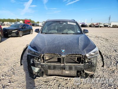 Piąte zdjęcie samochodu w środku: 2017 BMW X1 SDRIVE28I VIN:WBXHU7C3XH5H32789 - miniatura