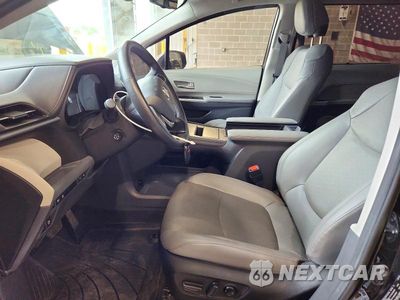 Zdjęcie 7 z 13 samochodu: 2024 TOYOTA SIENNA LIMITED 7-PASSENGER VIN:5TDZSKFC8RS145490 - miniatura