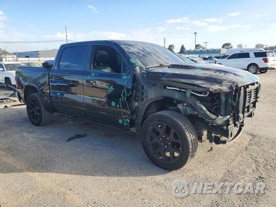 Czwarte zdjęcie samochodu z boku: 2020 RAM 1500 LARAMIE VIN:1C6SRFJT5LN308256 - miniatura