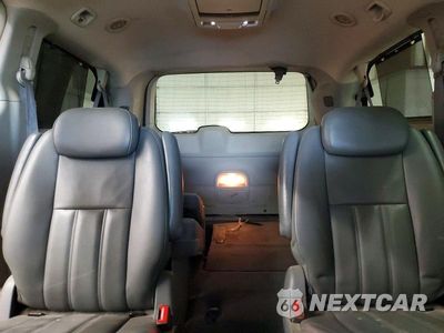 Zdjęcie 10 z 13 samochodu: 2010 CHRYSLER TOWN & COUNTRY TOURING VIN:2A4RR5DX0AR329509 - miniatura