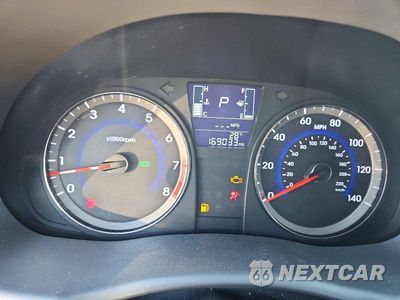 Zdjęcie 9 z 12 samochodu: 2016 HYUNDAI ACCENT SE VIN:KMHCT4AE7GU951641 - miniatura