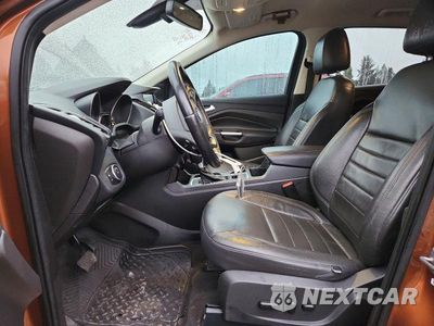Zdjęcie 7 z 14 samochodu: 2017 FORD ESCAPE TITANIUM VIN:1FMCU9J90HUC38837 - miniatura