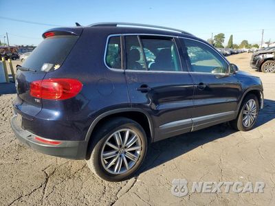 Trzecie zdjęcie samochodu z tyłu: 2016 VOLKSWAGEN TIGUAN S VIN:WVGAV7AX7GW526168 - miniatura