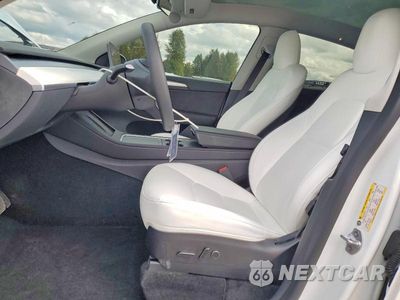 Zdjęcie 7 z 14 samochodu: 2023 TESLA MODEL Y VIN:7SAYGDEE2PF662882 - miniatura