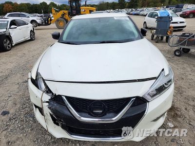 Piąte zdjęcie samochodu w środku: 2018 NISSAN MAXIMA 3.5 SV VIN:1N4AA6AP1JC397434 - miniatura