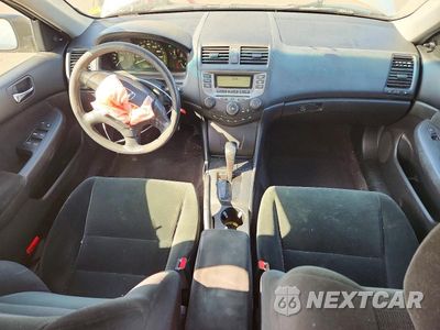 Zdjęcie 8 z 13 samochodu: 2006 HONDA ACCORD VALUE VIN:1HGCM56156A169577 - miniatura