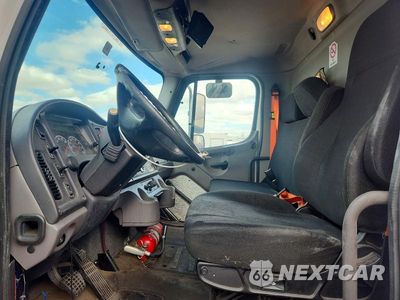 Zdjęcie 7 z 13 samochodu: 2017 FREIGHTLINER BUSINESS CLASS M2 BOX TRUCK VIN:3ALACWDT7HDJG7526 - miniatura