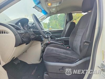Zdjęcie 7 z 14 samochodu: 2011 DODGE GRAND CARAVAN MAINSTREET VIN:2D4RN3DG1BR639047 - miniatura