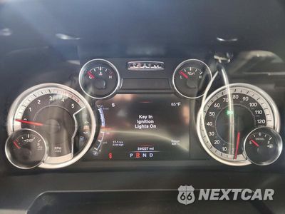 Zdjęcie 9 z 12 samochodu: 2013 RAM 2500 SLT VIN:3C6UR5DL0DG546492 - miniatura