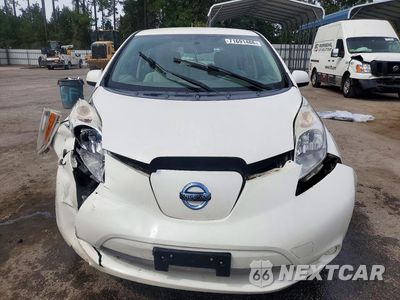 Piąte zdjęcie samochodu w środku: 2015 NISSAN LEAF SV VIN:1N4AZ0CP3FC332367 - miniatura