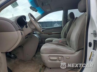 Zdjęcie 7 z 13 samochodu: 2005 TOYOTA SIENNA XLE 7 PASSENGER VIN:5TDZA22C55S270045 - miniatura