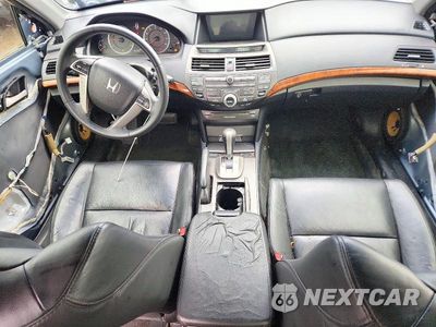 Zdjęcie 8 z 13 samochodu: 2012 HONDA ACCORD EXL VIN:1HGCP2F86CA070734 - miniatura