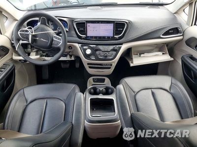 Zdjęcie 8 z 13 samochodu: 2023 CHRYSLER PACIFICA HYBRID TOURING L VIN:2C4RC1L76PR594932 - miniatura