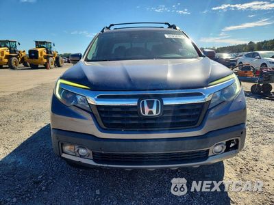 Piąte zdjęcie samochodu w środku: 2017 HONDA RIDGELINE RTL VIN:5FPYK3F77HB019846 - miniatura