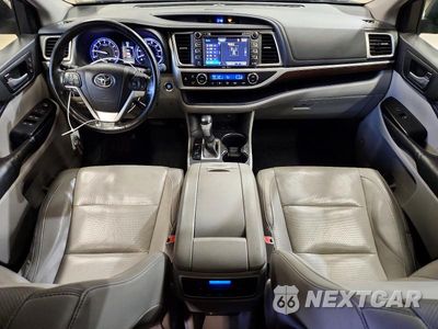 Zdjęcie 8 z 13 samochodu: 2015 TOYOTA HIGHLANDER LIMITED VIN:5TDDKRFH8FS073216 - miniatura