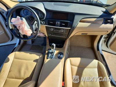 Zdjęcie 8 z 13 samochodu: 2013 BMW X3 XDRIVE28I VIN:5UXWX9C5XD0D01030 - miniatura