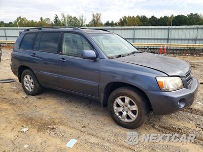 Czwarte zdjęcie samochodu z boku: 2004 TOYOTA HIGHLANDER LIMITED VIN:JTEEP21A840006523 - miniatura