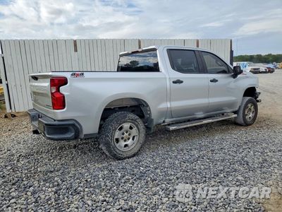 Trzecie zdjęcie samochodu z tyłu: 2021 CHEVROLET SILVERADO K1500 TRAIL BOSS CUSTOM VIN:1GCPYCEF5MZ387281 - miniatura