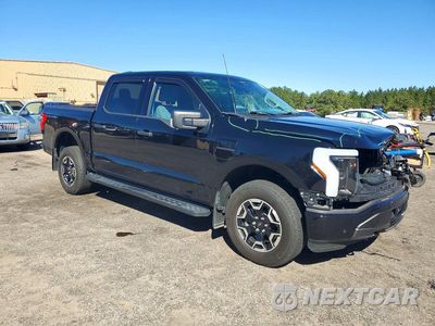 Czwarte zdjęcie samochodu z boku: 2023 FORD F150 LIGHTNING PRO VIN:1FTVW1EL2PWG52820 - miniatura