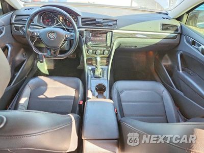 Zdjęcie 8 z 12 samochodu: 2019 VOLKSWAGEN PASSAT SE R-LINE VIN:1VWMA7A39KC002067 - miniatura
