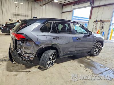 Trzecie zdjęcie samochodu z tyłu: 2021 TOYOTA RAV4 PRIME XSE VIN:JTMFB3FV2MD055962 - miniatura