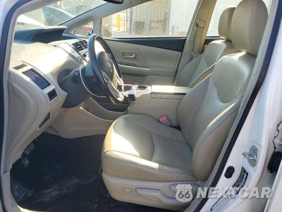 Zdjęcie 7 z 13 samochodu: 2014 TOYOTA PRIUS V FIVE VIN:JTDZN3EU2E3321114 - miniatura