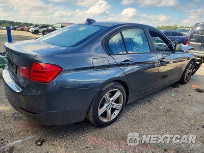 Trzecie zdjęcie samochodu z tyłu: 2014 BMW 320 I VIN:WBA3B1C5XEP680456 - miniatura