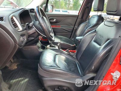 Zdjęcie 7 z 13 samochodu: 2016 JEEP RENEGADE LIMITED VIN:ZACCJBDT7GPD07051 - miniatura