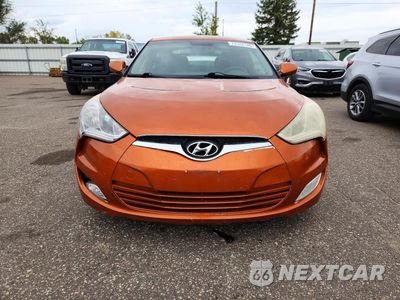 Piąte zdjęcie samochodu w środku: 2012 HYUNDAI VELOSTER BASE VIN:KMHTC6AD6CU066277 - miniatura