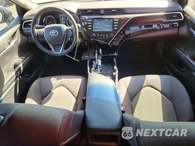 Zdjęcie 8 z 12 samochodu: 2018 TOYOTA CAMRY LE VIN:4T1B11HK2JU099833 - miniatura
